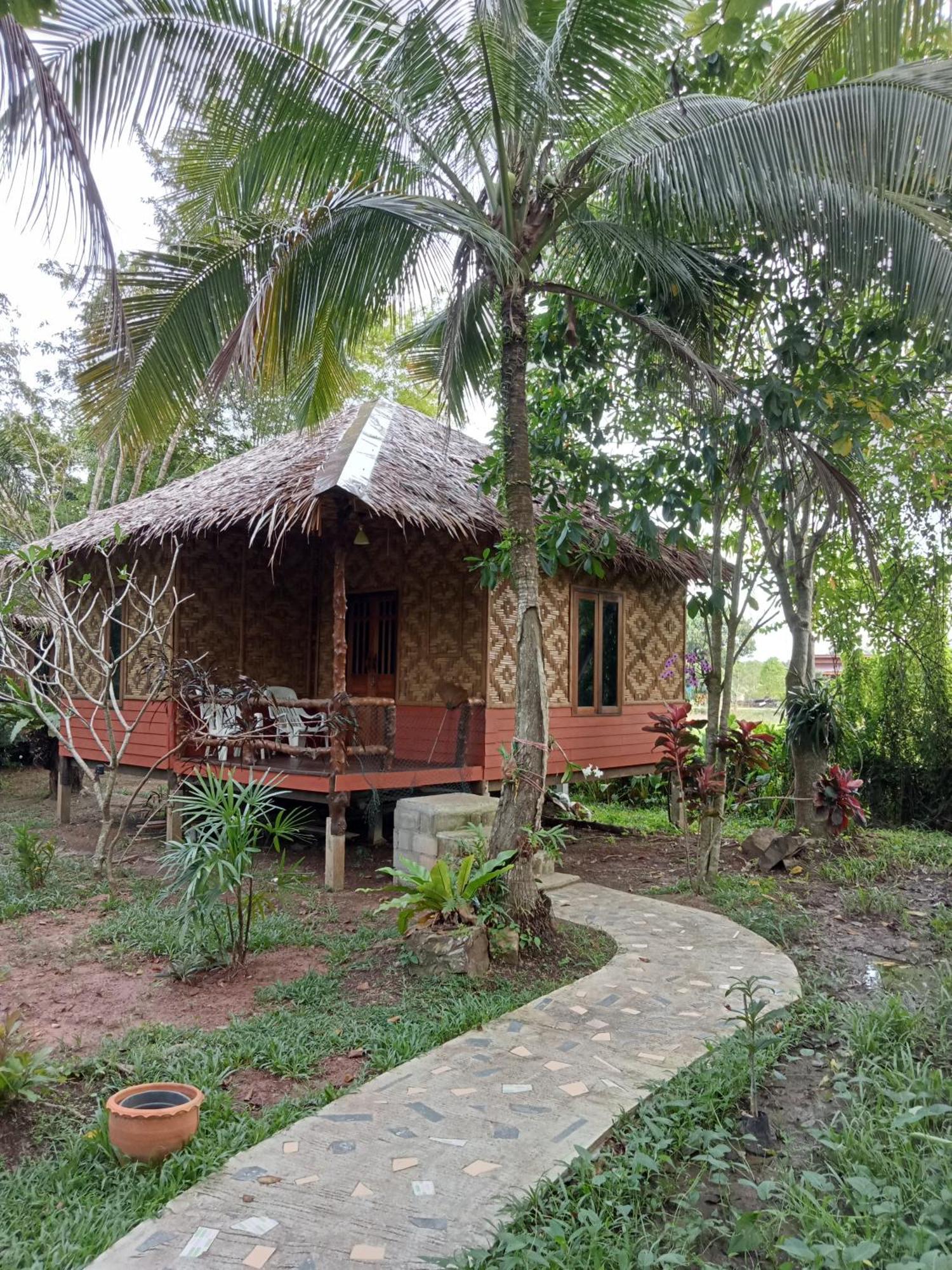 Ban Ban Bangalow Koh Jum Esterno foto